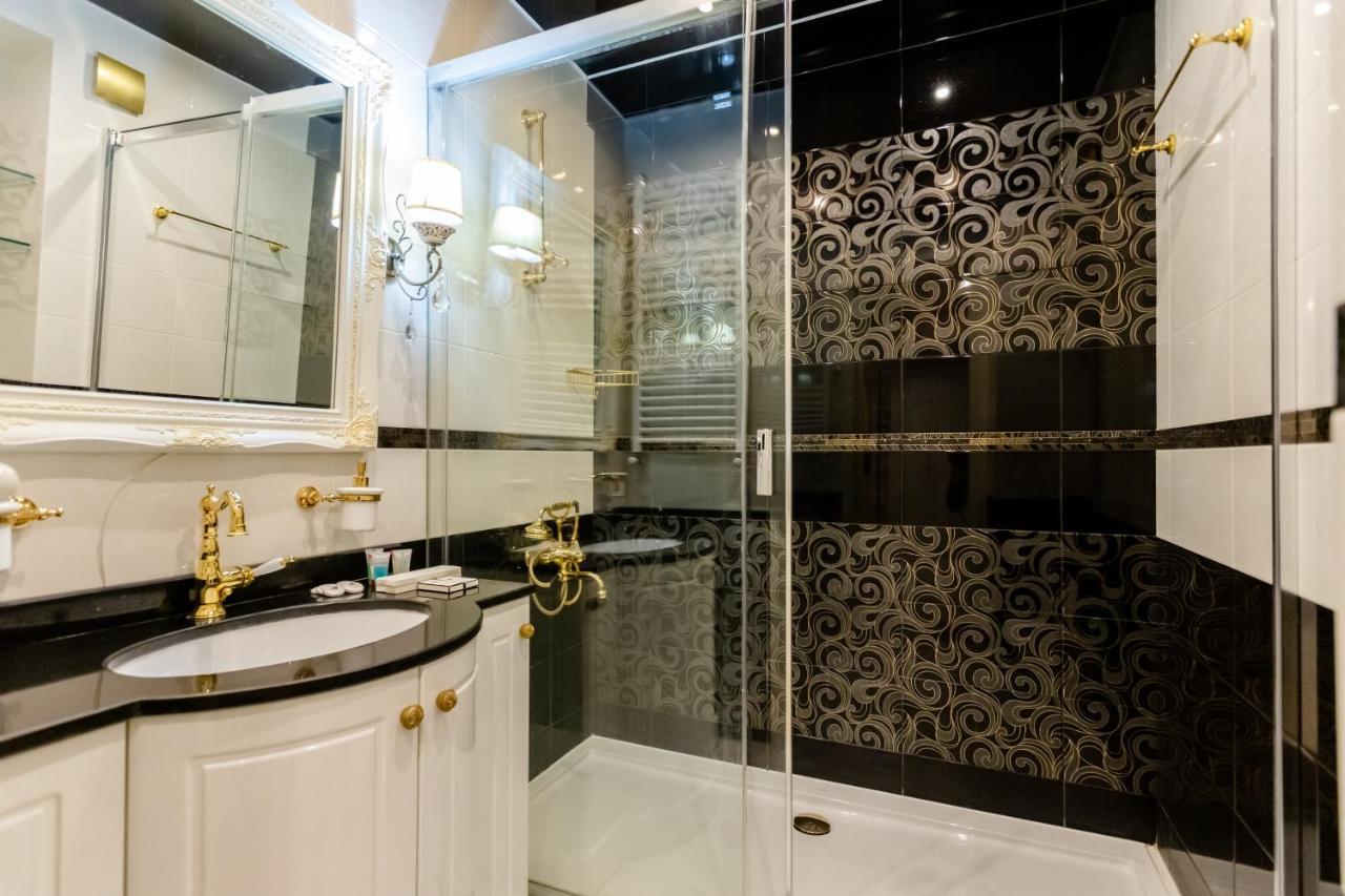 3Bd-2Bth Apartment In Tbilisi City Center エクステリア 写真