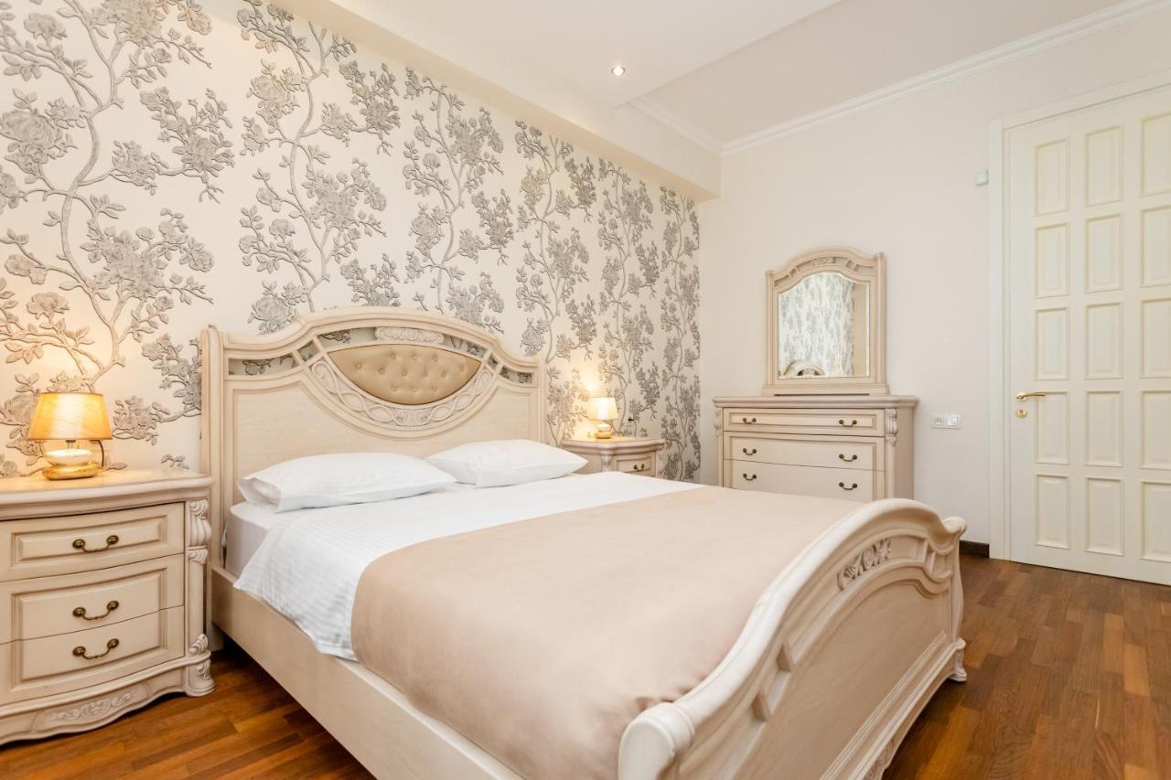 3Bd-2Bth Apartment In Tbilisi City Center エクステリア 写真