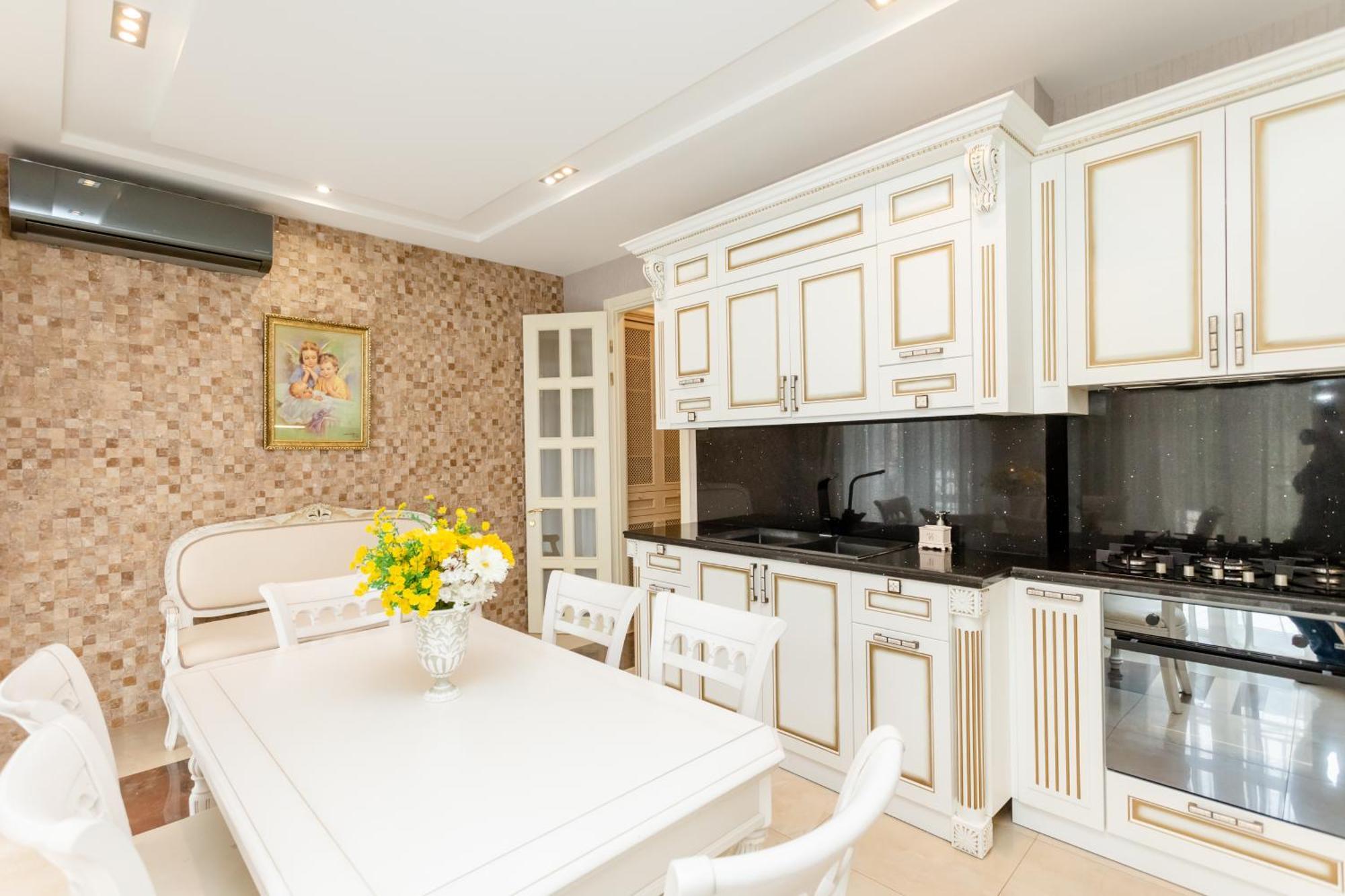 3Bd-2Bth Apartment In Tbilisi City Center エクステリア 写真
